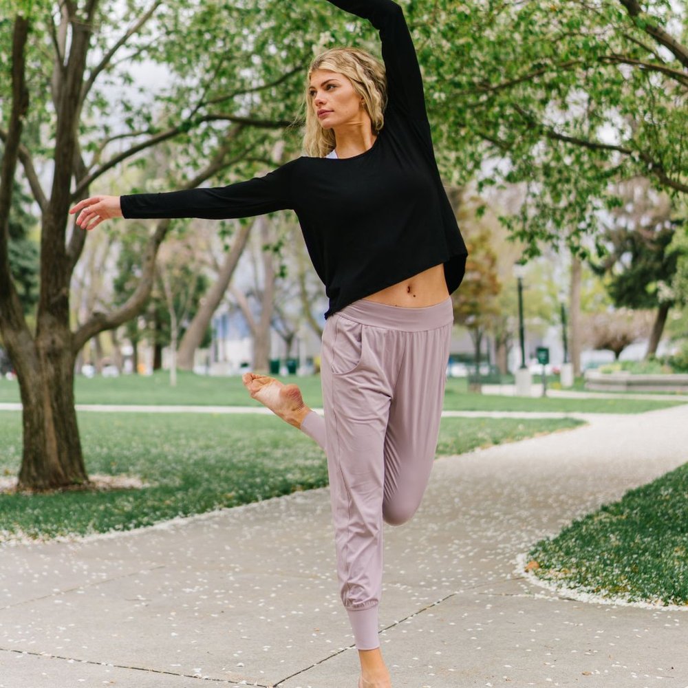 Zyia Lilac Jogger in a Bottle 2